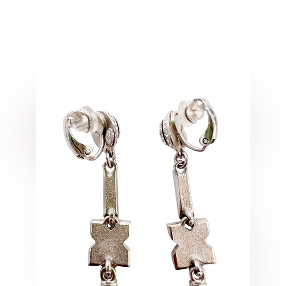 Chanel Art Deco style crystal clip on earrings - Picture 4 of 9